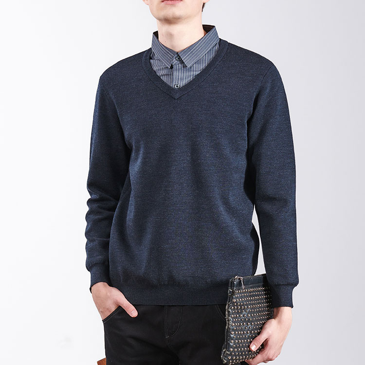 Maglione pullover da uomo con scollo a V